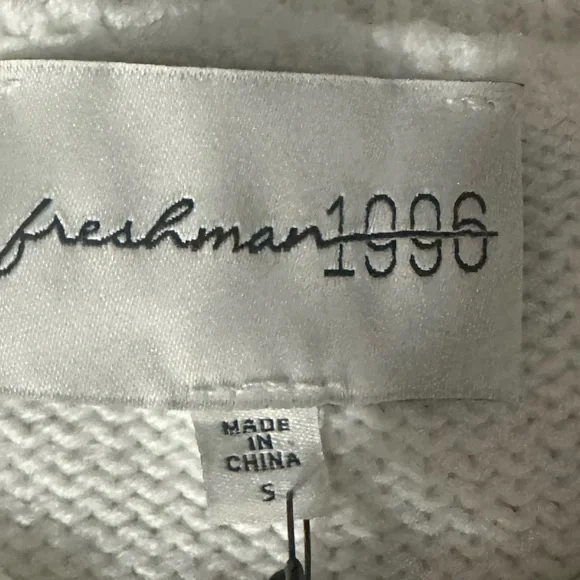 Chic White and Pink Floral Cardigan - Picture 9 of 9